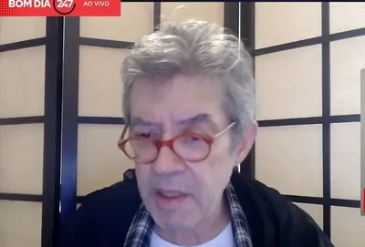 Aroeira critica cobertura sobre Flávio Bolsonaro e pede cobrança sobre seu histórico