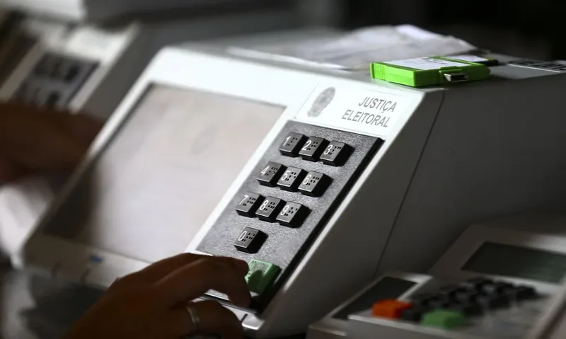 Votos para candidato com registro negado são anulados na urna