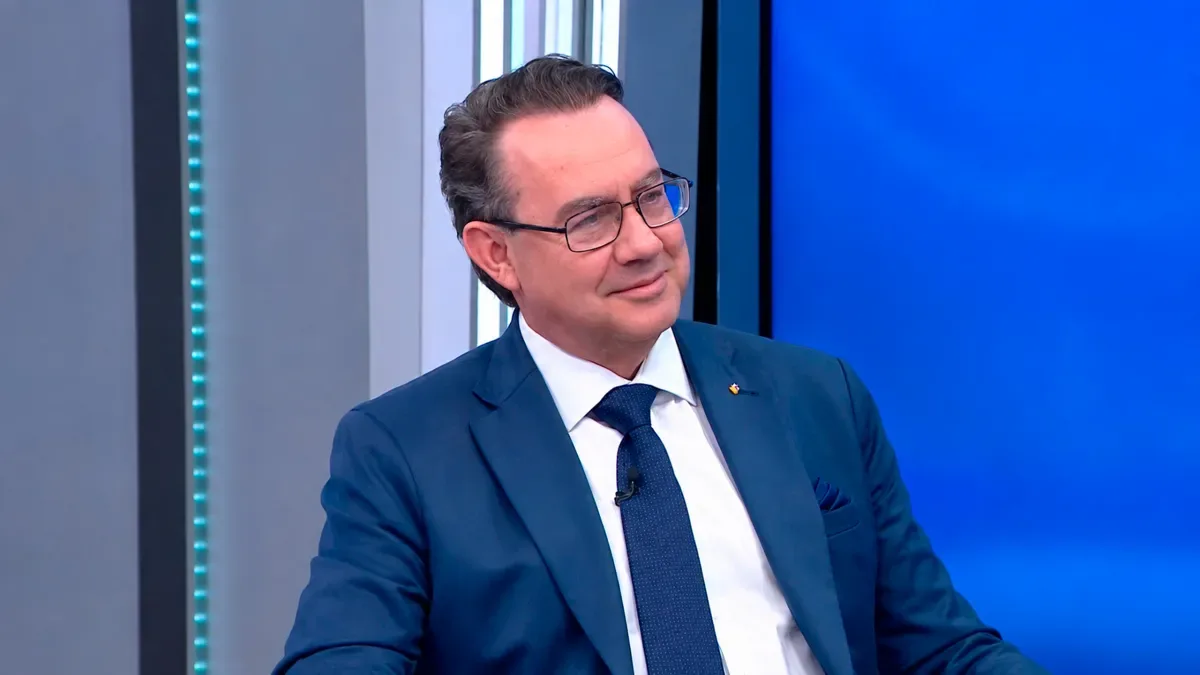 Augusto Cury mira eleitorado independente e pode influenciar o segundo turno