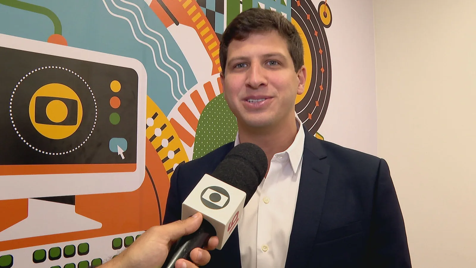 João Campos anuncia renegociação de dívidas e obras em Pernambuco