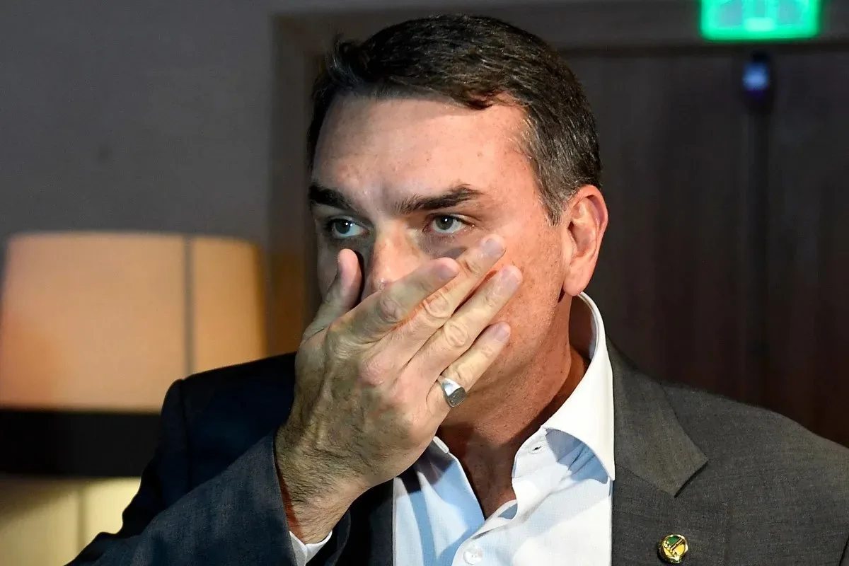 Nacional - Eleição de Flávio Bolsonaro pode representar o fim do programa Farmácia Popular