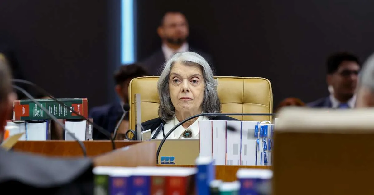 Ministra defende que STF julgue casos de Moraes e Mendonça separadamente