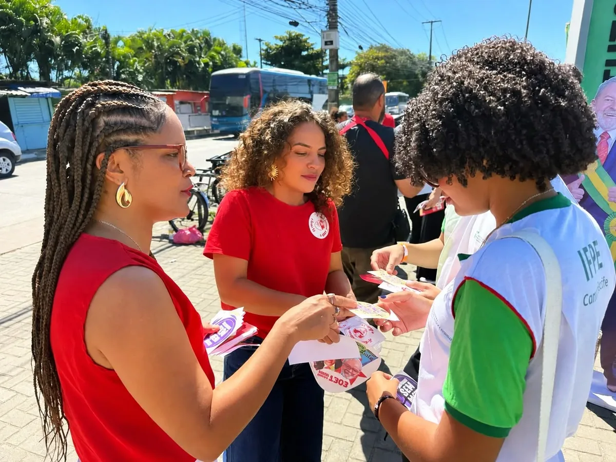 Seguranças do IFPE impedem entrada de estudantes com material de campanha, dizem candidatas
