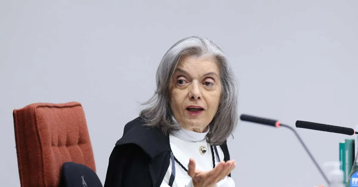 Cármen Lúcia cobra recuperação da confiança nas instituições