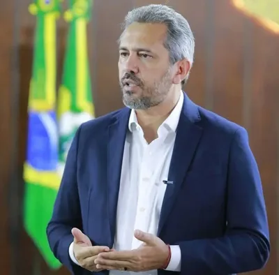 Pesquisa aponta vantagem de Elmano sobre Ciro no segundo turno no Ceará