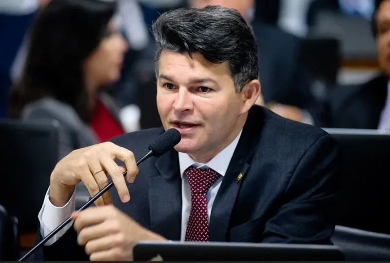 Áudio atribuído a José Medeiros cita eleitor que bebe detergente