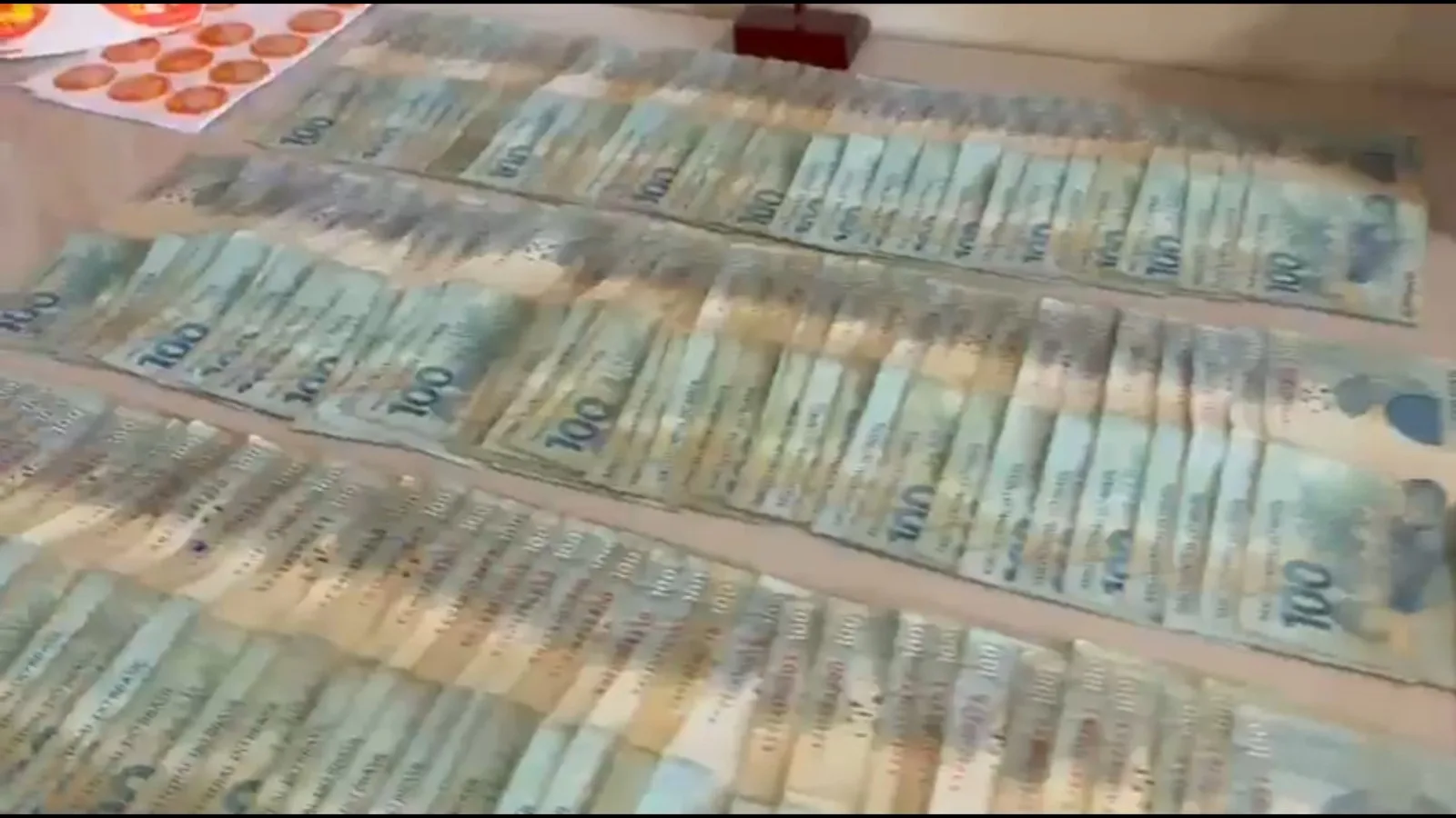 Dois são presos com R$ 12 mil em operação contra compra de votos no Ceará