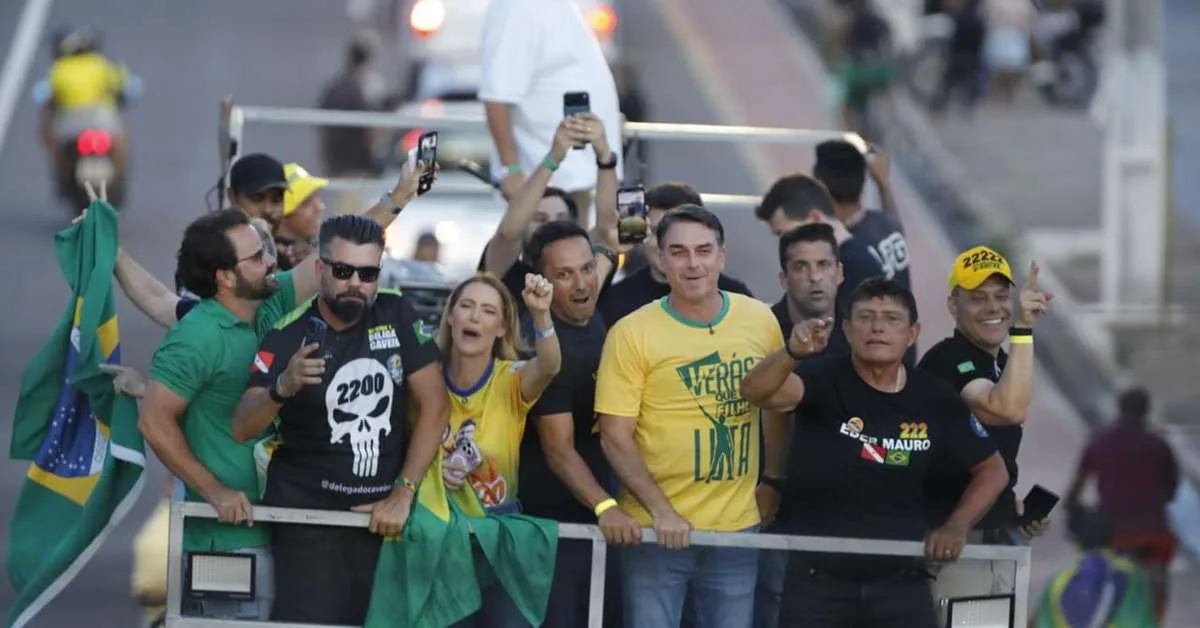 Flávio Bolsonaro propõe licenciamento ambiental sem critérios ideológicos em Belém