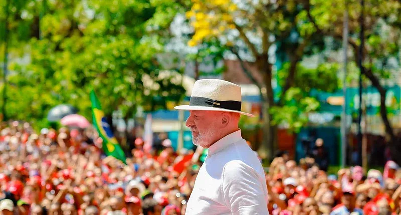 Lula cita Pix em crítica a Trump durante ato com Haddad em São José do Rio Preto
