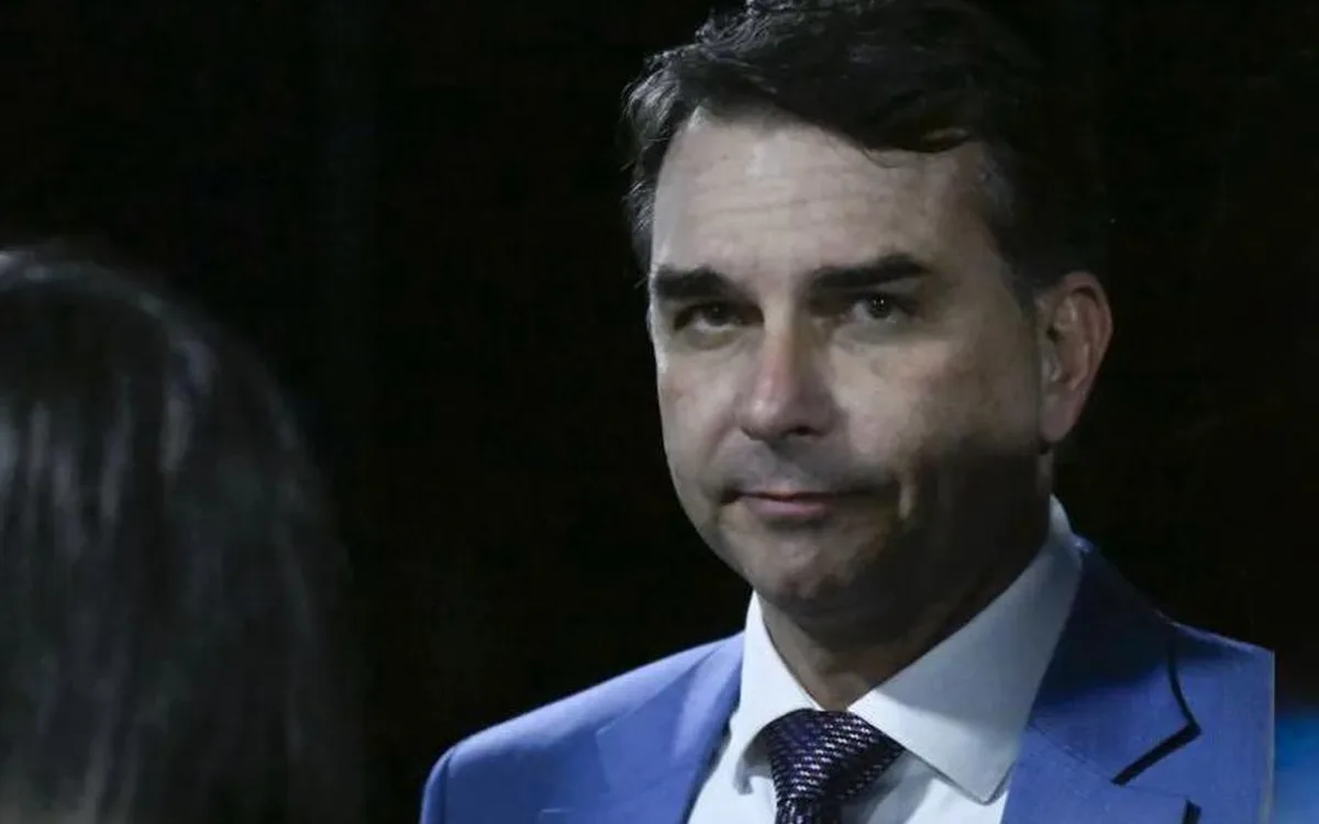 Segurança de Flávio fez varreduras em prédio de São Paulo durante campanha