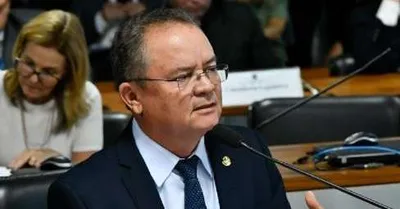 Assessoria atribui ausência de Zequinha Marinho a problema em viagem aérea