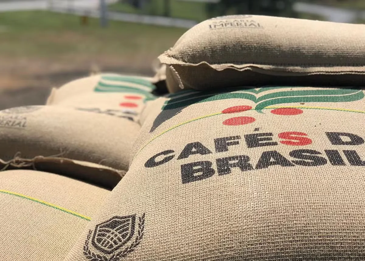 Embarques do Brasil e do Vietnã ampliam pressão sobre o café