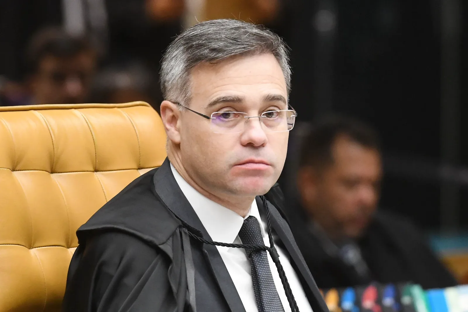 Crise no STF e campanha eleitoral ampliam distância dos eleitores, avalia colunista