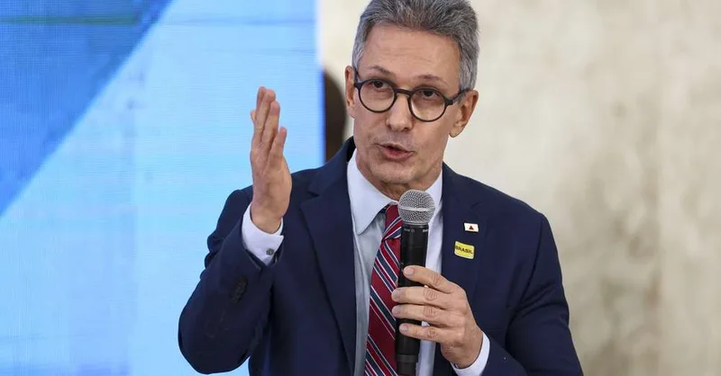 Romeu Zema marca manifestação na Paulista e defende saída de Moraes