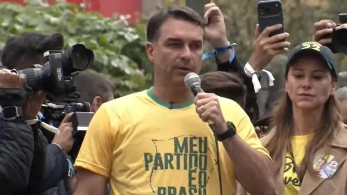 Discurso de Flávio sobre ‘terceira facada’ reacende lacunas do caso Adélio