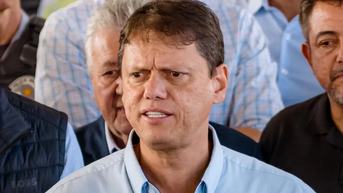 Sabatina expõe contradições entre discurso de Tarcísio e dados da gestão em SP