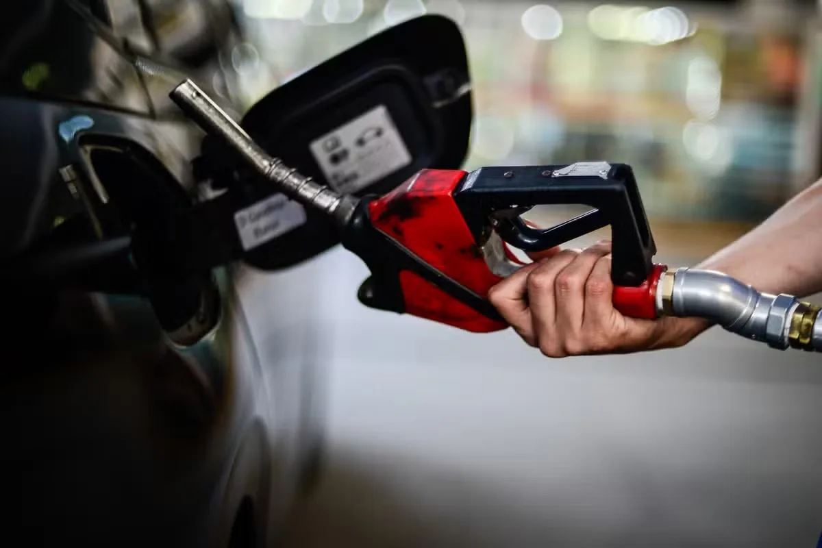 E35 pode reduzir importação de gasolina A em 2027, projeta StoneX