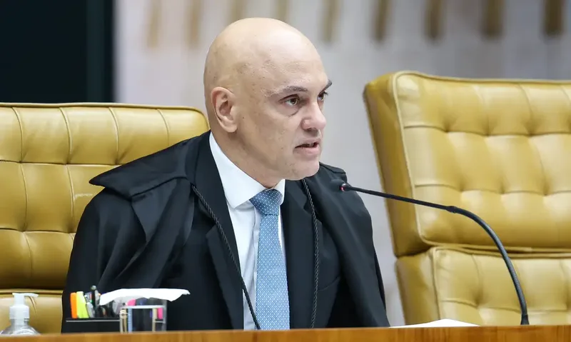 Fachin cobra esclarecimentos sobre caso Master após pedido de Moraes contra Mendonça