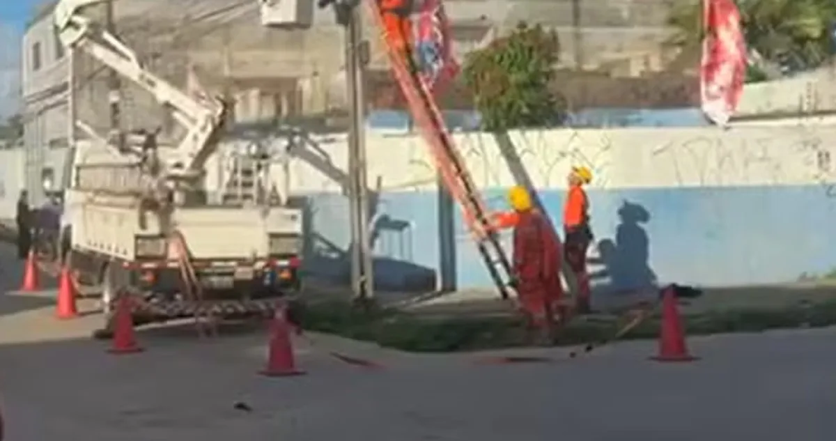 Homem morre eletrocutado durante tentativa de acesso à rede elétrica em Olinda