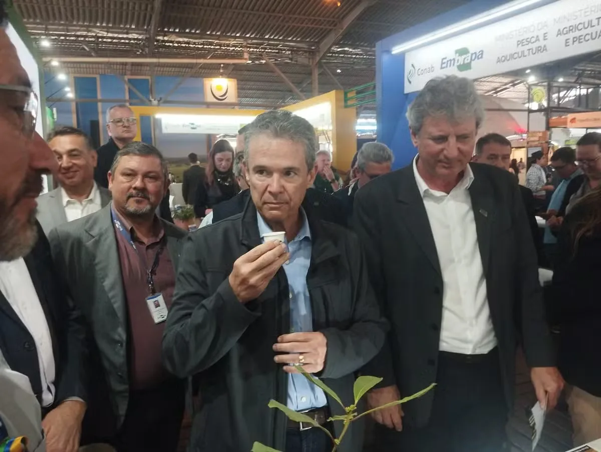 Ministro questiona veto europeu a produtos de origem animal do Brasil