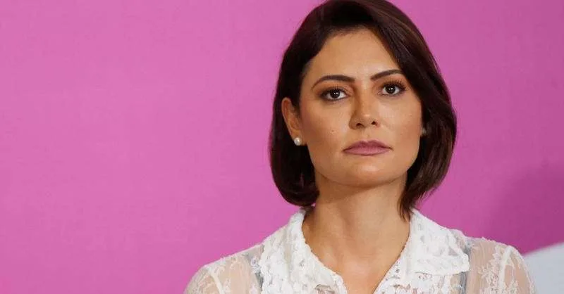 Michelle Bolsonaro chega a 21% na disputa pelo Senado no Distrito Federal