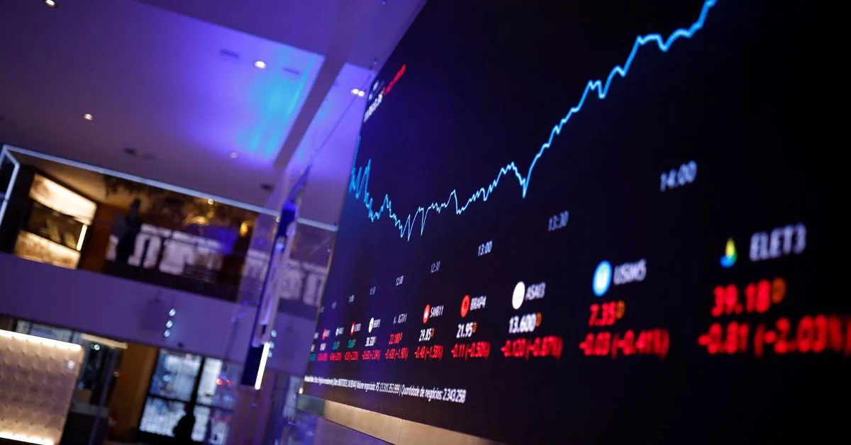 Fluxo estrangeiro e cenário eleitoral sustentam alta do Ibovespa