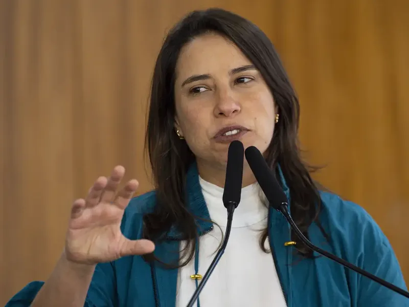 Raquel Lyra admite fala sobre laqueadura sem consentimento e pede desculpas