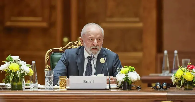 Lula critica sessão do STF e promete discutir reforma do Judiciário