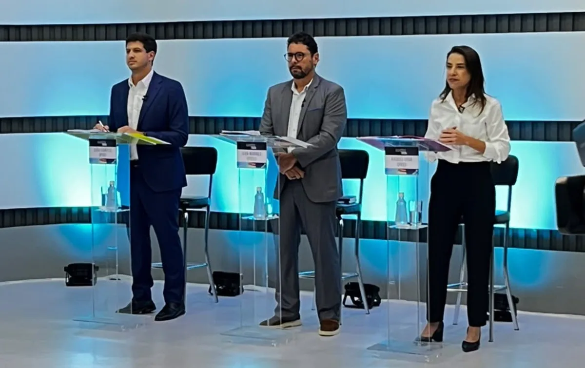 Debate em Pernambuco reúne propostas e acusações entre candidatos ao governo