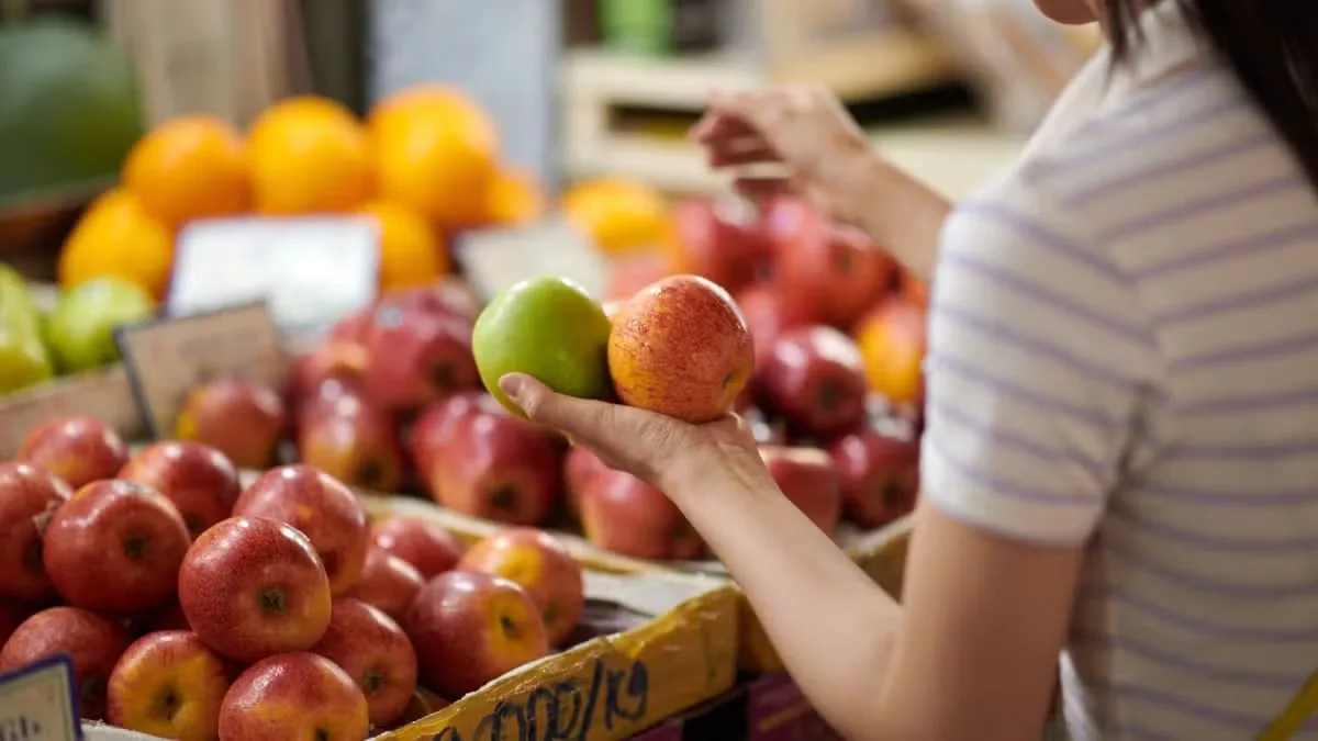 Frutas com maior oferta podem reduzir gasto na feira em setembro
