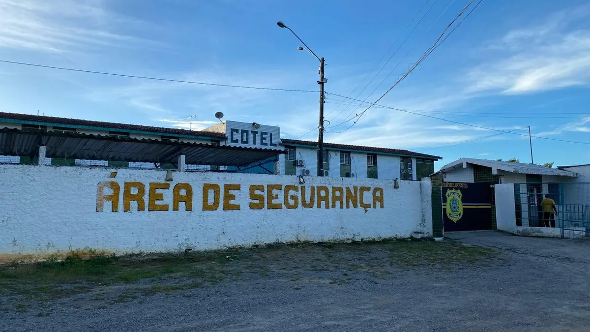 Homem é preso após esfaquear namorado da ex-companheira no Recife